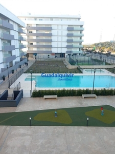 Alquiler de piso con piscina y terraza en Montequinto (Dos Hermanas), Entrenúcleos