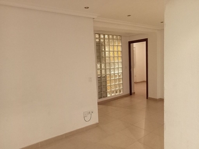 Alquiler de piso en Centro - Palencia de 2 habitaciones con calefacción y ascensor