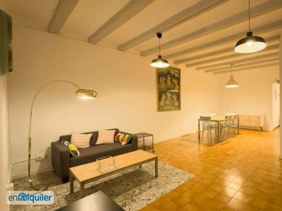 Piso de 4 habitaciones en Poble-sec