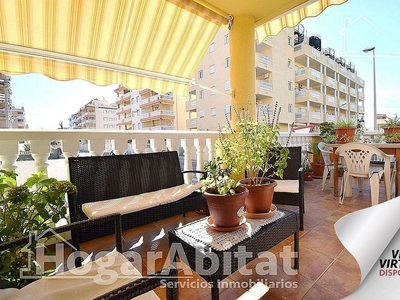Piso en venta en Moncófar playa de 2 habitaciones con terraza y garaje