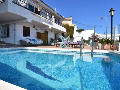 Venta de casa con piscina y terraza en Isla Plana (Cartagena), Isla Plana