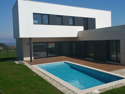Venta de casa con piscina y terraza en Oleiros, MONTROVE