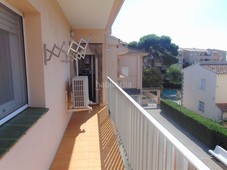 Apartamento en carrer rafael colom 3 apartamento con 3 habitaciones amueblado con aire acondicionado y vistas al mar en Sant Antoni de Calonge