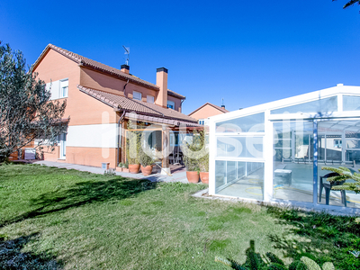 Casa en venta de 259 m² Avenida Palencia, 34419 Fuentes de Valdepero (Palencia)