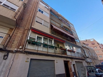 Piso en venta en Alicante de 60 m²