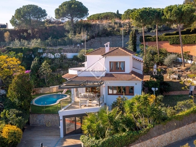 Casa / villa de 340m² en venta en Arenys de Mar, Barcelona