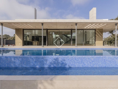 Casa / villa de 710m² en venta en Ciudalcampo, Madrid