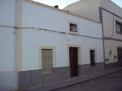 Venta de casa con terraza en Jerez de los Caballeros