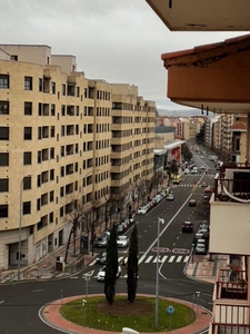 Venta de piso con terraza en Garrido Norte (Salamanca), ZONA VIALIA