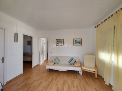 Apartamento con 3 habitaciones amueblado con vistas al mar en Coma-ruga