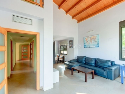 Casa con 6 habitaciones con parking, calefacción y aire acondicionado en Sant Fost de Campsentelles