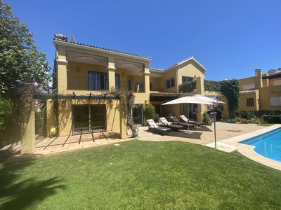 Chalet en venta en Guadalmina, Marbella, Málaga