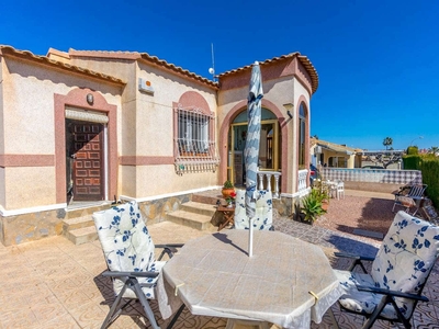 Chalet en venta en La Florida, Orihuela, Alicante