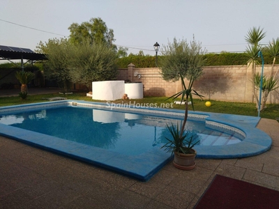 Chalet for sale in Carmona