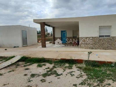 Chalet for sale in Hondón de las Nieves