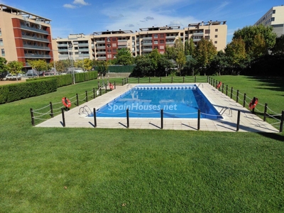 Flat to rent in Miralbueno, Zaragoza -