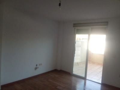 Piso en venta en Huetor Vega de 169 m²