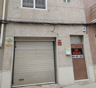 Unifamiliar en venta en Sueca de 294 m²