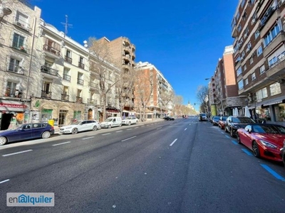 Alquiler piso terraza Chamberí