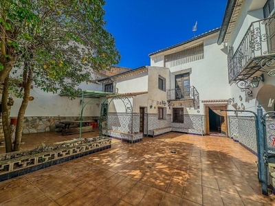 Casa adosada en venta en Caudete