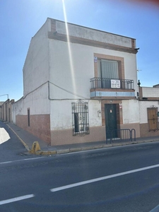 Casa adosada en venta en La Palma del Condado