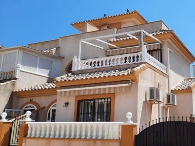 Chalet en venta en Parque Acuático - Sector 25, Torrevieja