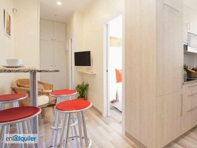 Encantador apartamento de 2 dormitorios en alquiler en La Barceloneta