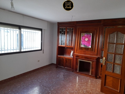 Venta de piso en San Bartolomé-Millán de Priego-Hospital (Jaén)