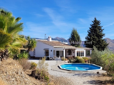 Villa en venta en Canillas de Albaida