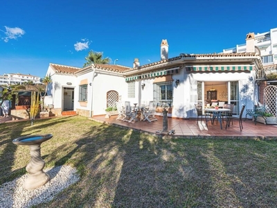 Villa independiente en venta en Torrox Park