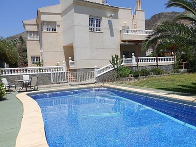 Villa for rent only 1500 meters from the beach