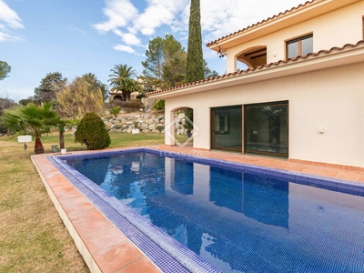 Chalet en venta en Bellaterra, Cerdanyola del Vallès, Barcelona