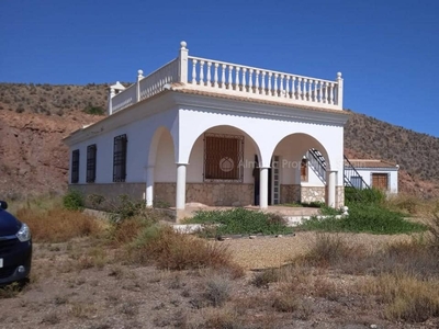 Chalet en venta en Limaria, Arboleas, Almería