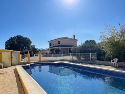 Chalet en venta en Ontinyent, Valencia