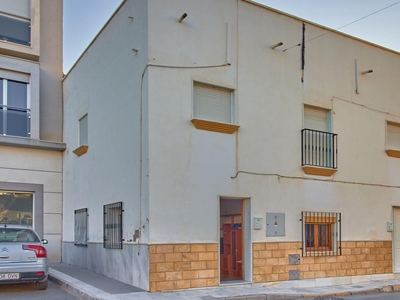 Piso en venta en Fines, Almería