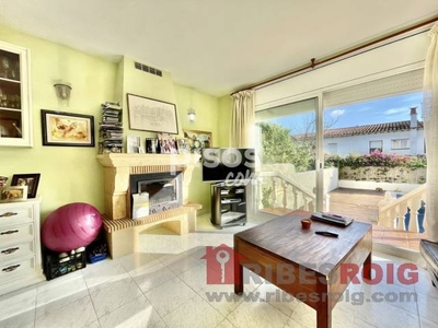 Casa adosada en venta en Nucli Urbà