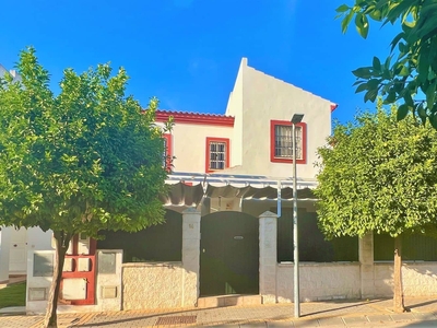 Casa en venta en Espartinas, Sevilla