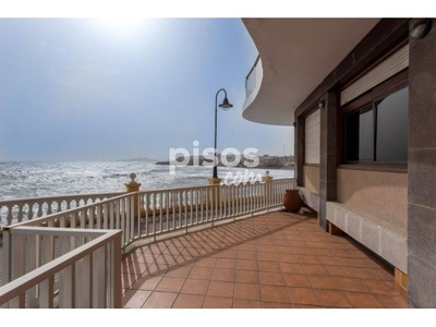Casa en venta en Playa del Hombre-Taliarte-Salinetas