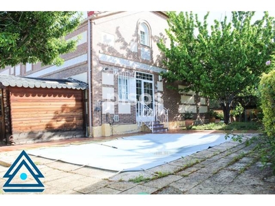 Casa pareada en venta en Calle de Almenara