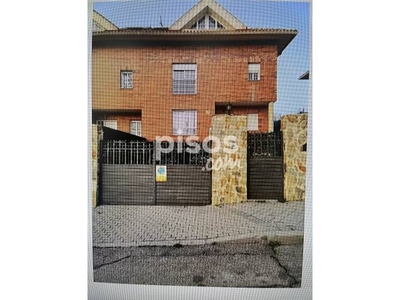 Casa pareada en venta en Calle de Margarita Xirgú