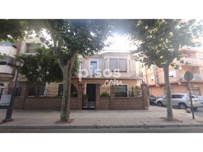 Chalet en venta en Calle Paseig L`Estacio