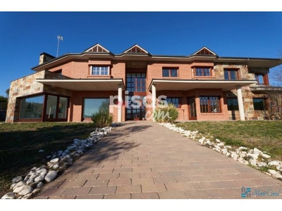 Chalet en venta en Carrer del Puigmal