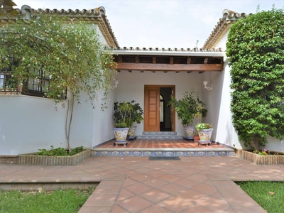 Chalet en venta en Espartinas, Sevilla