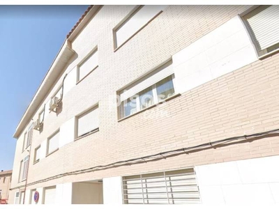 Piso en venta en Calle Ramon y Cajal C/V Fco Soto