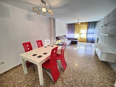 Piso en venta en - Camino de Onda - Salesianos - Centro