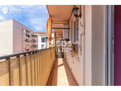 Piso en venta en Carrer de la Duquessa de la Victòria, cerca de Carrer del Sindicat