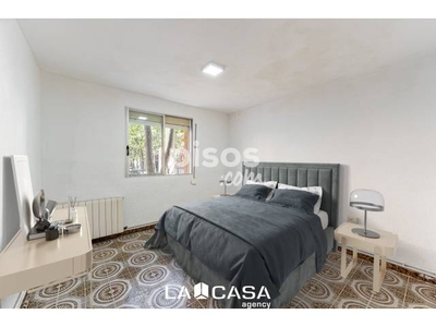 Piso en venta en El Besòs-El Maresme