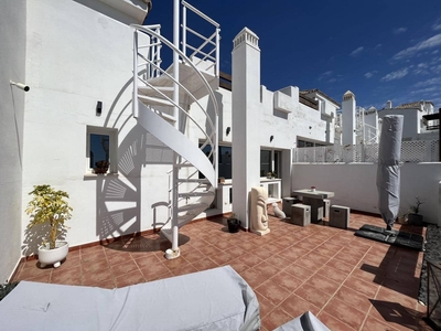 Piso en venta en Guadalobón, Estepona, Málaga