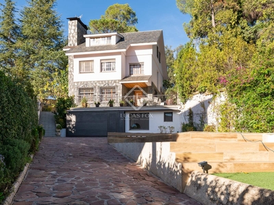 Casa / villa de 433m² en alquiler en Valldoreix, Barcelona