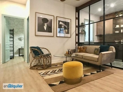 Elegante apartamento de 2 dormitorios en alquiler en Salamanca